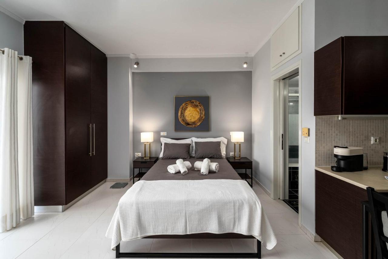 Byron Luxury Apartments Aigio Exterior foto