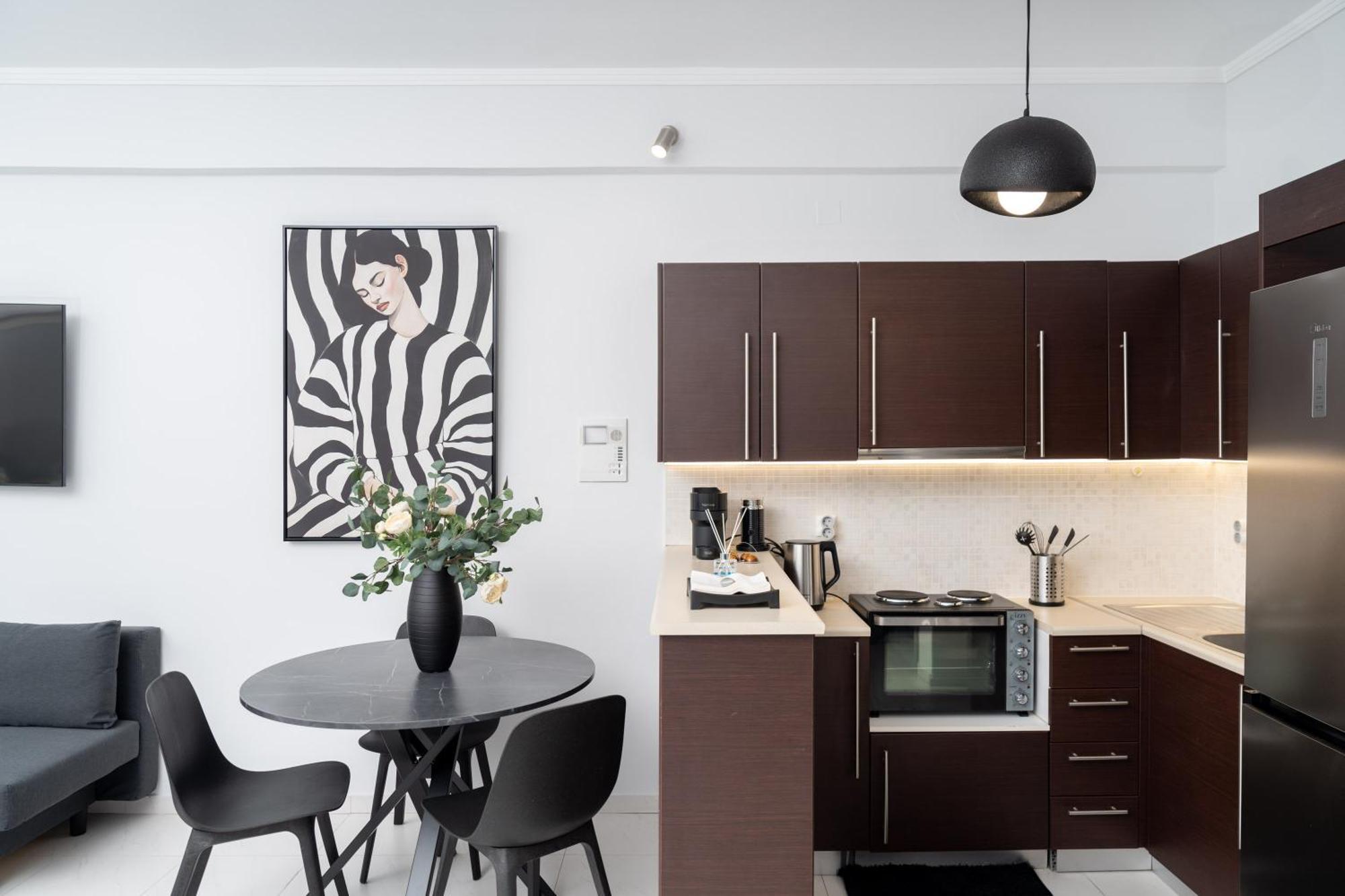 Byron Luxury Apartments Aigio Cameră foto
