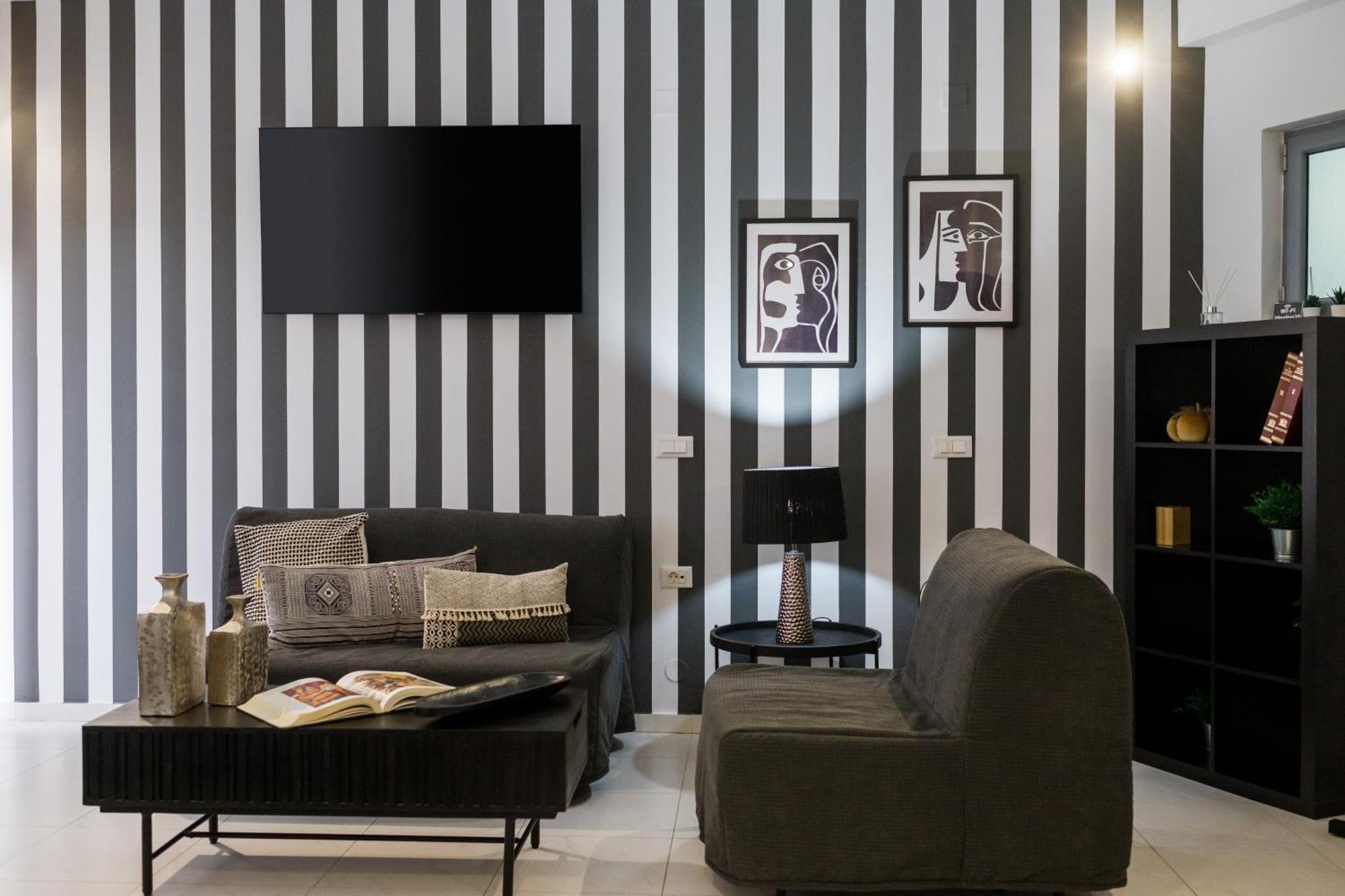 Byron Luxury Apartments Aigio Exterior foto