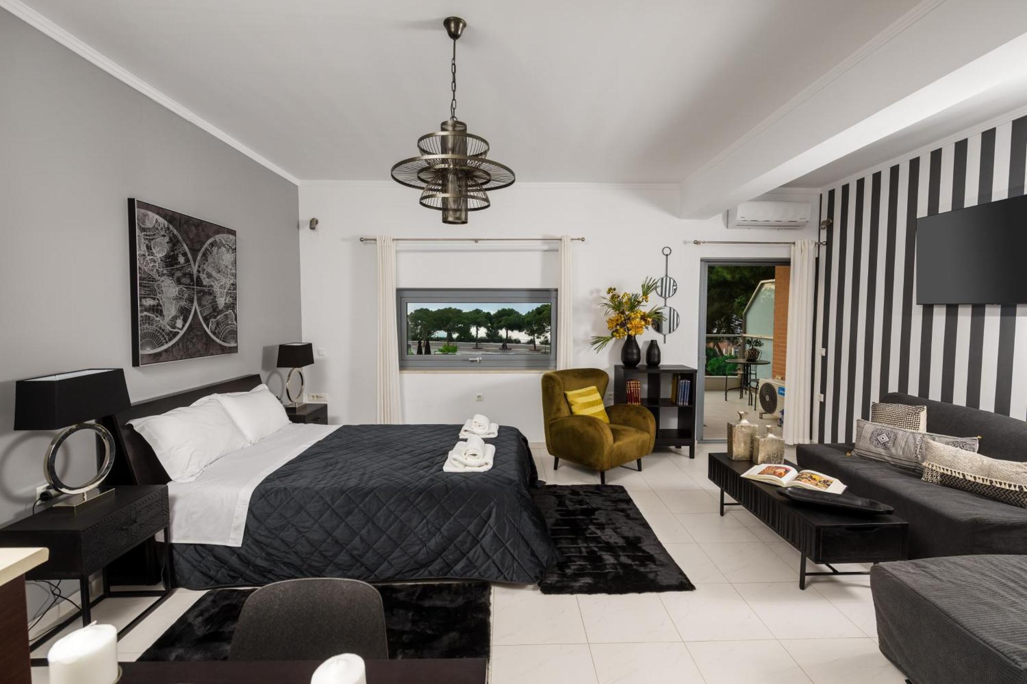 Byron Luxury Apartments Aigio Exterior foto